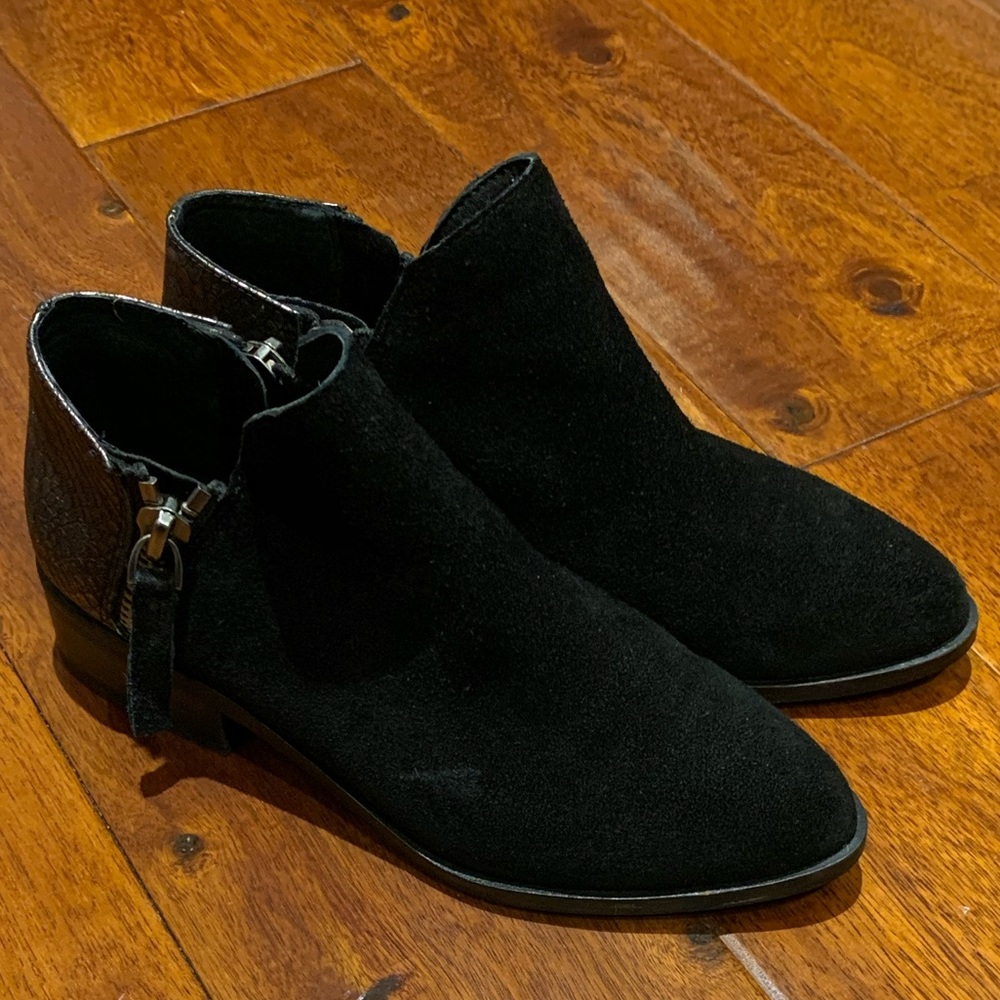 Very Volatile booties - Picture 2 of 7